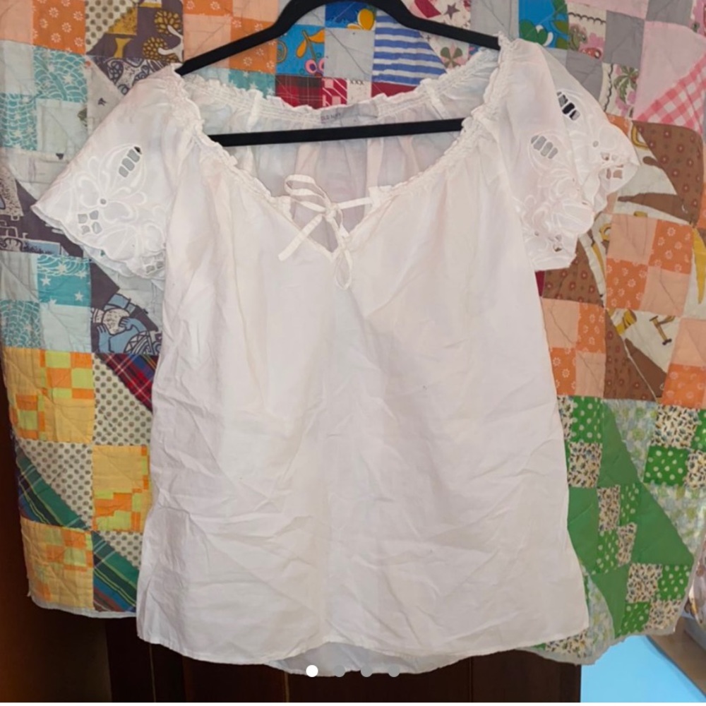 White, Off the shoulder, Old Navy blouse ❣️
